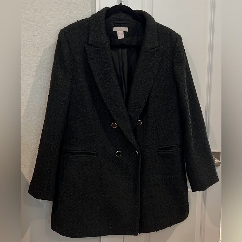 WOMEN’S H&M Textured Weave Black Coat - Size L